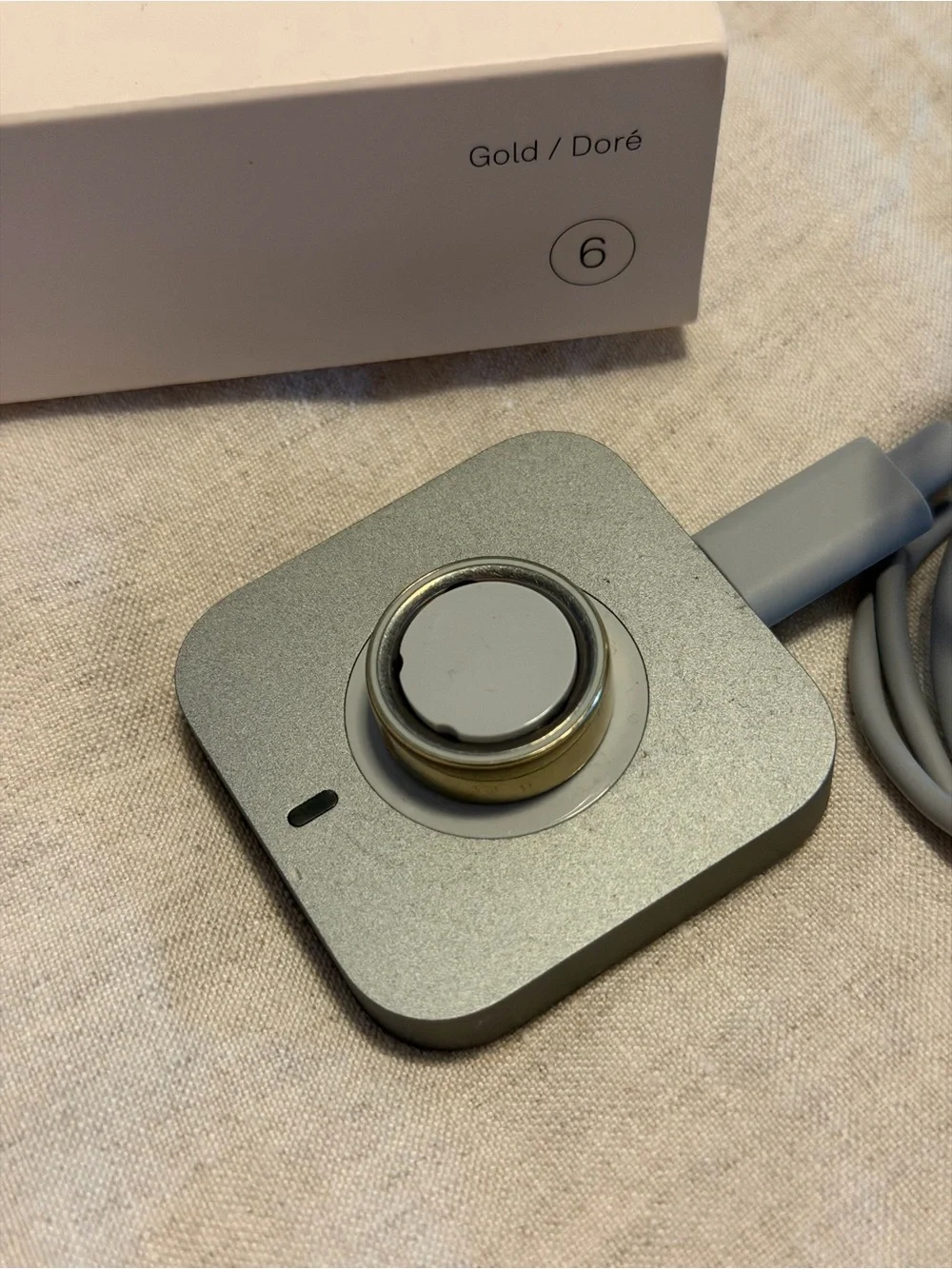 Oura Ring Gen 4 - Gold size 6
